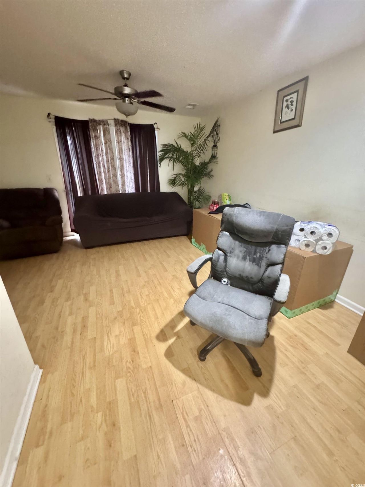 1207 Pinegrove Dr. Photo 9