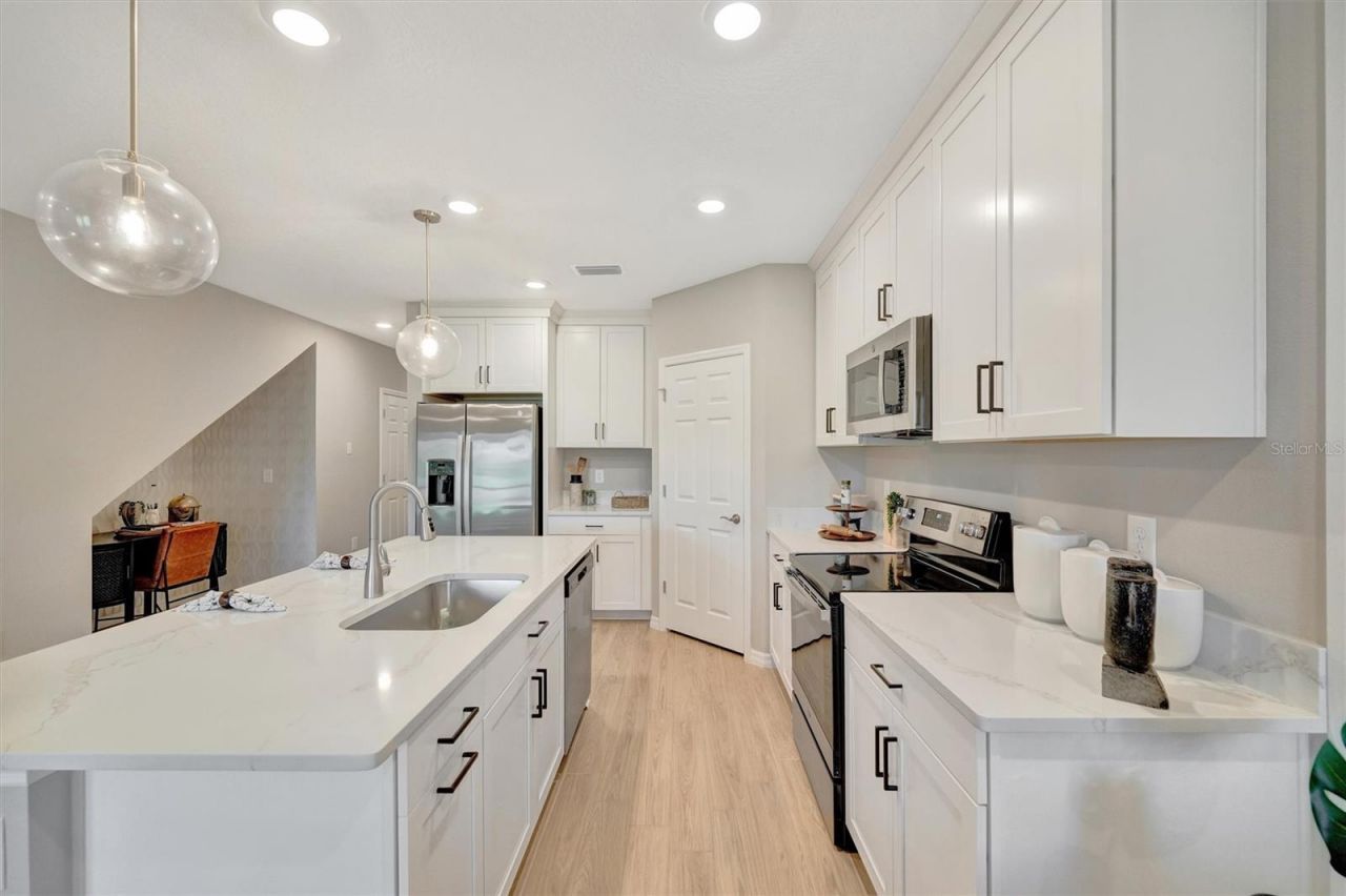 5434 Tripoli Drive, Palmetto, FL 34221 Photo