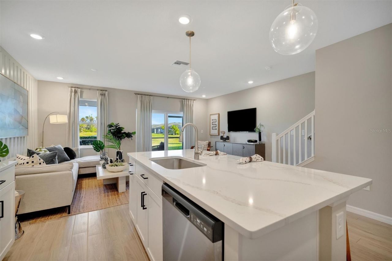 5434 Tripoli Drive, Palmetto, FL 34221 Photo