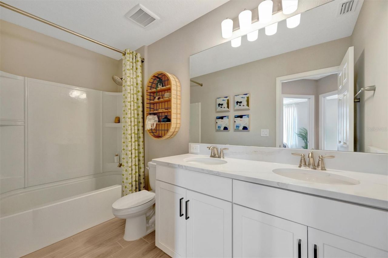 5434 Tripoli Drive, Palmetto, FL 34221 Photo