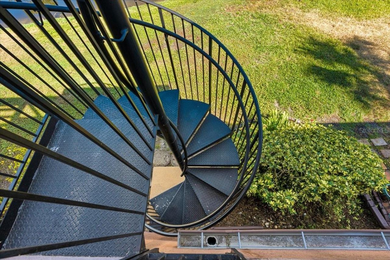 875 S Village Drive N, Unit 204, Saint Petersburg, FL 33716 Photo