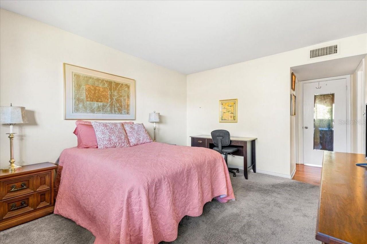 875 S Village Drive N, Unit 204, Saint Petersburg, FL 33716 Photo