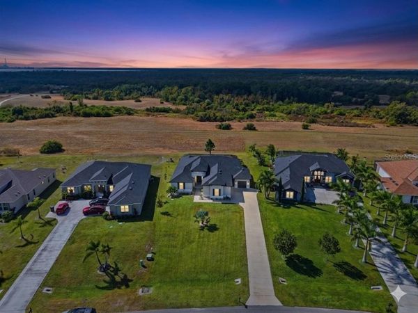 5218 LAKE VENICE DRIVE, WIMAUMA, FL 33598