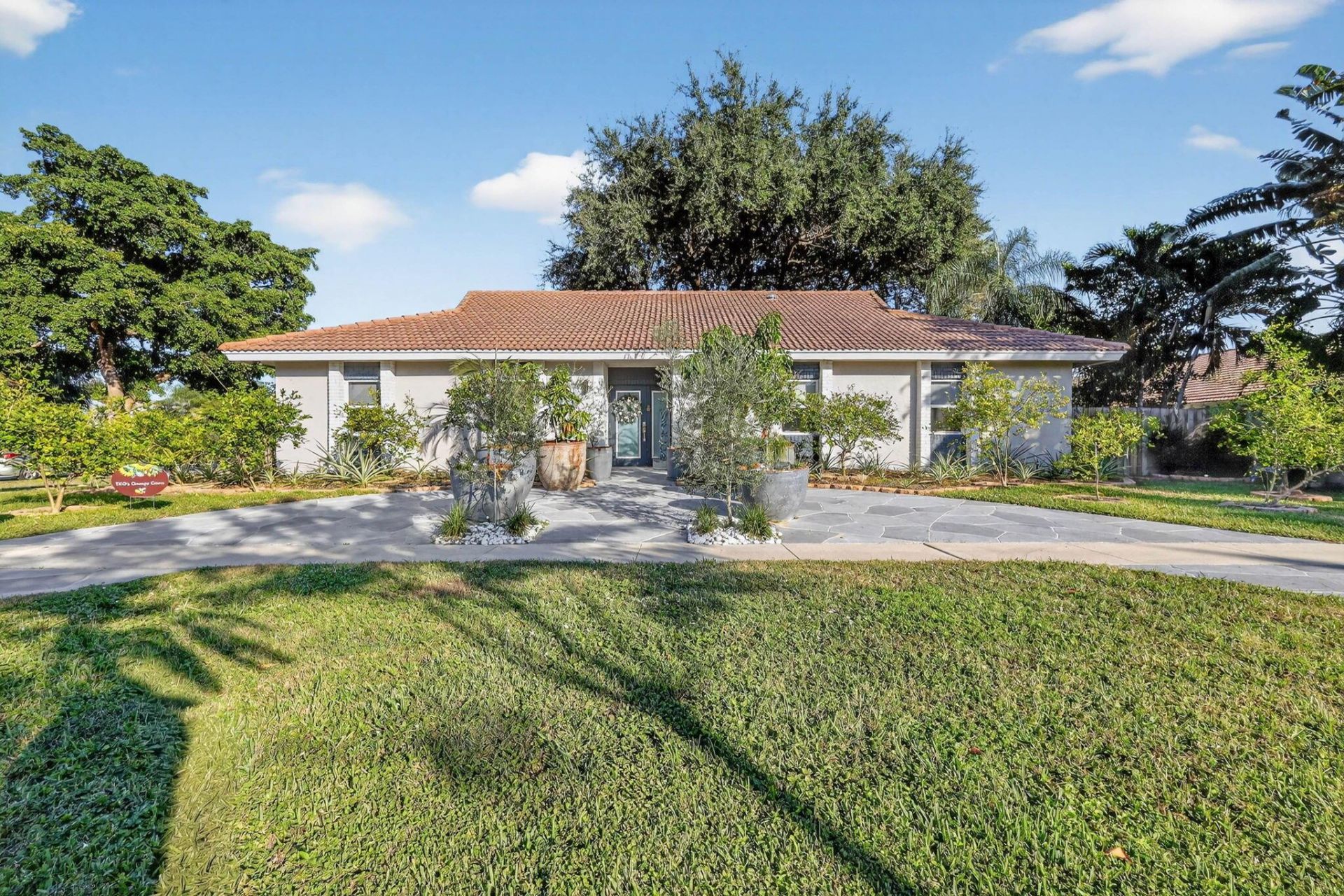 7598 W Country Club Boulevard, Boca Raton, FL 33487 Photo