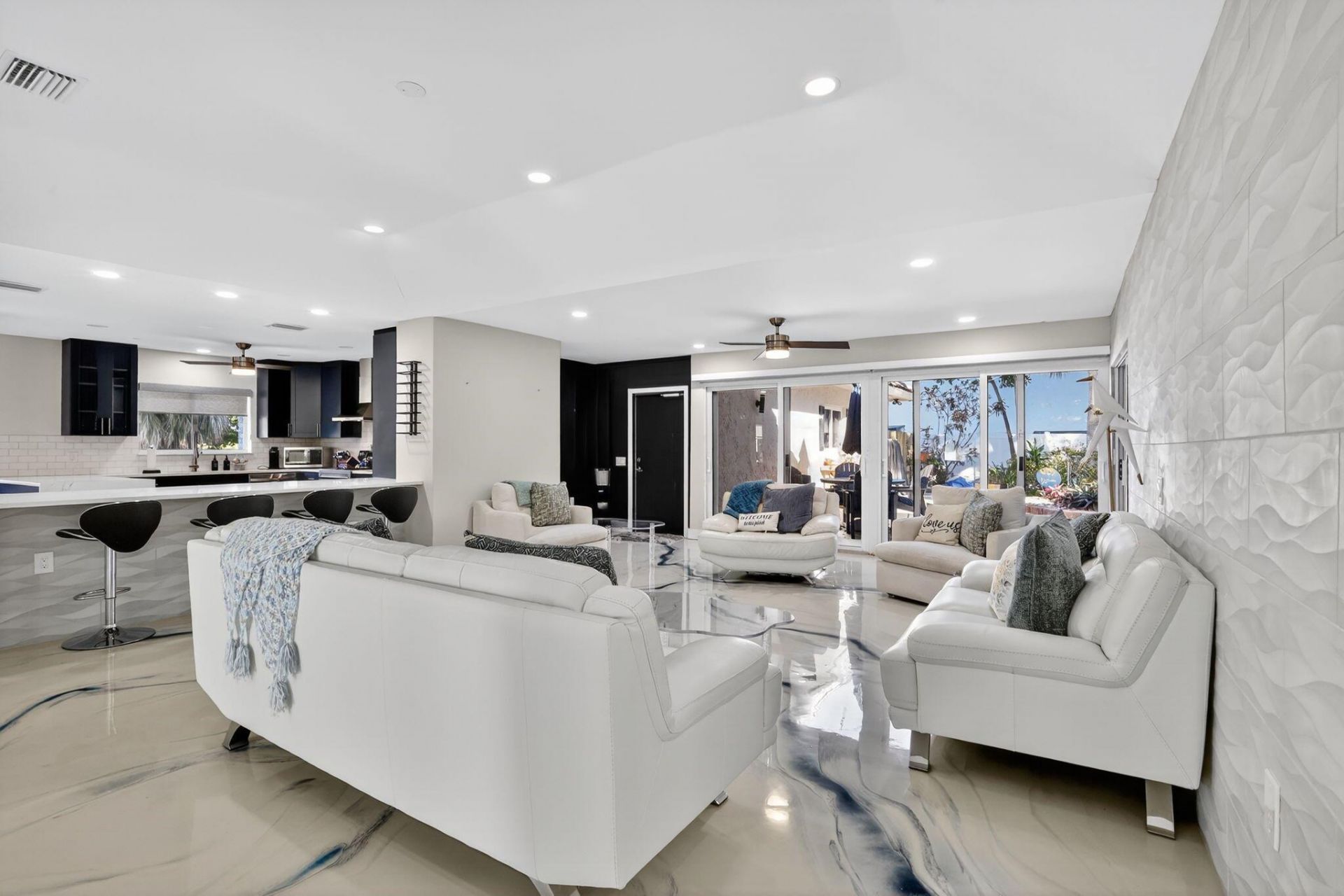 7598 W Country Club Boulevard, Boca Raton, FL 33487 Photo