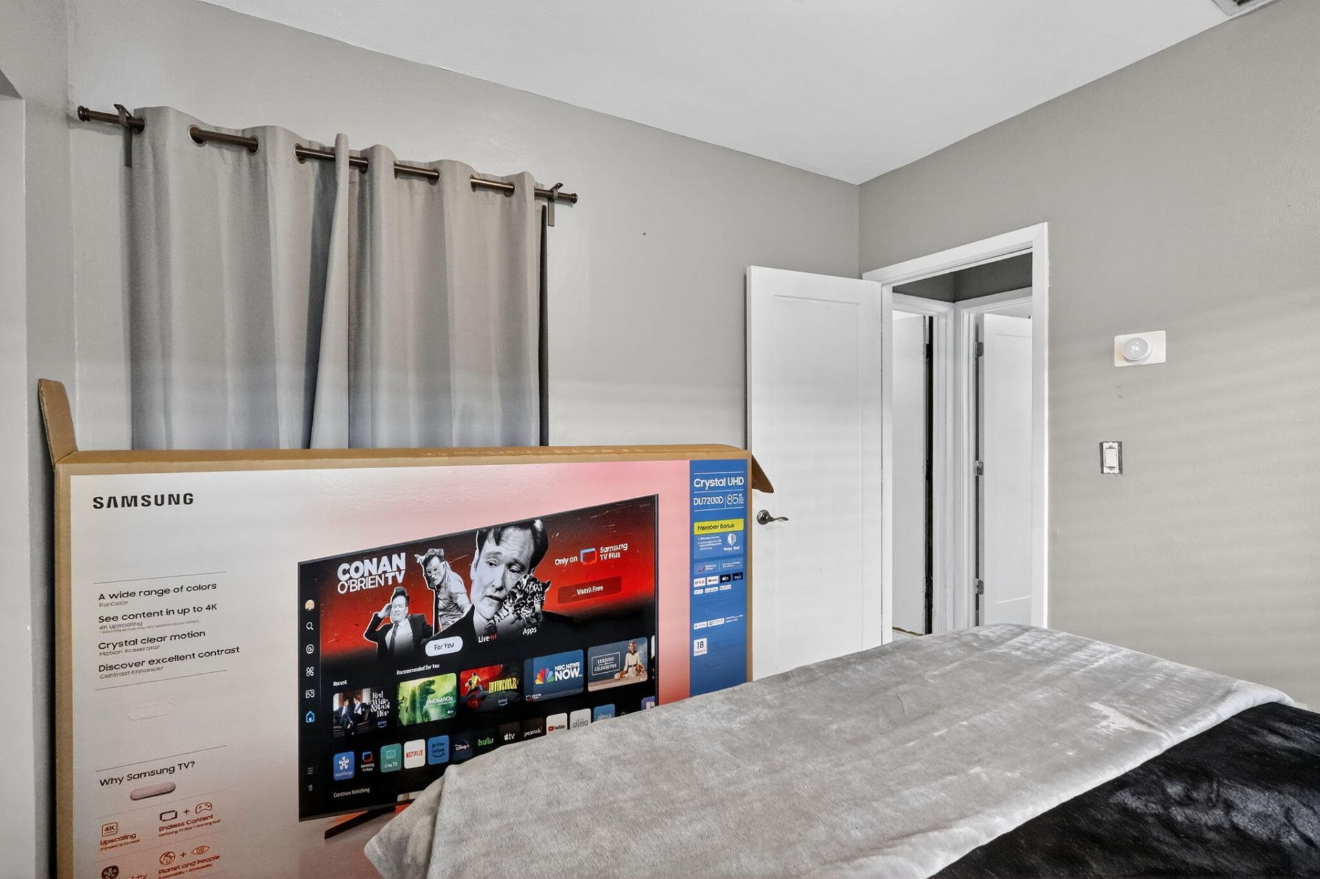 6120 NW 110th Terrace, Hialeah, FL 33012 Photo