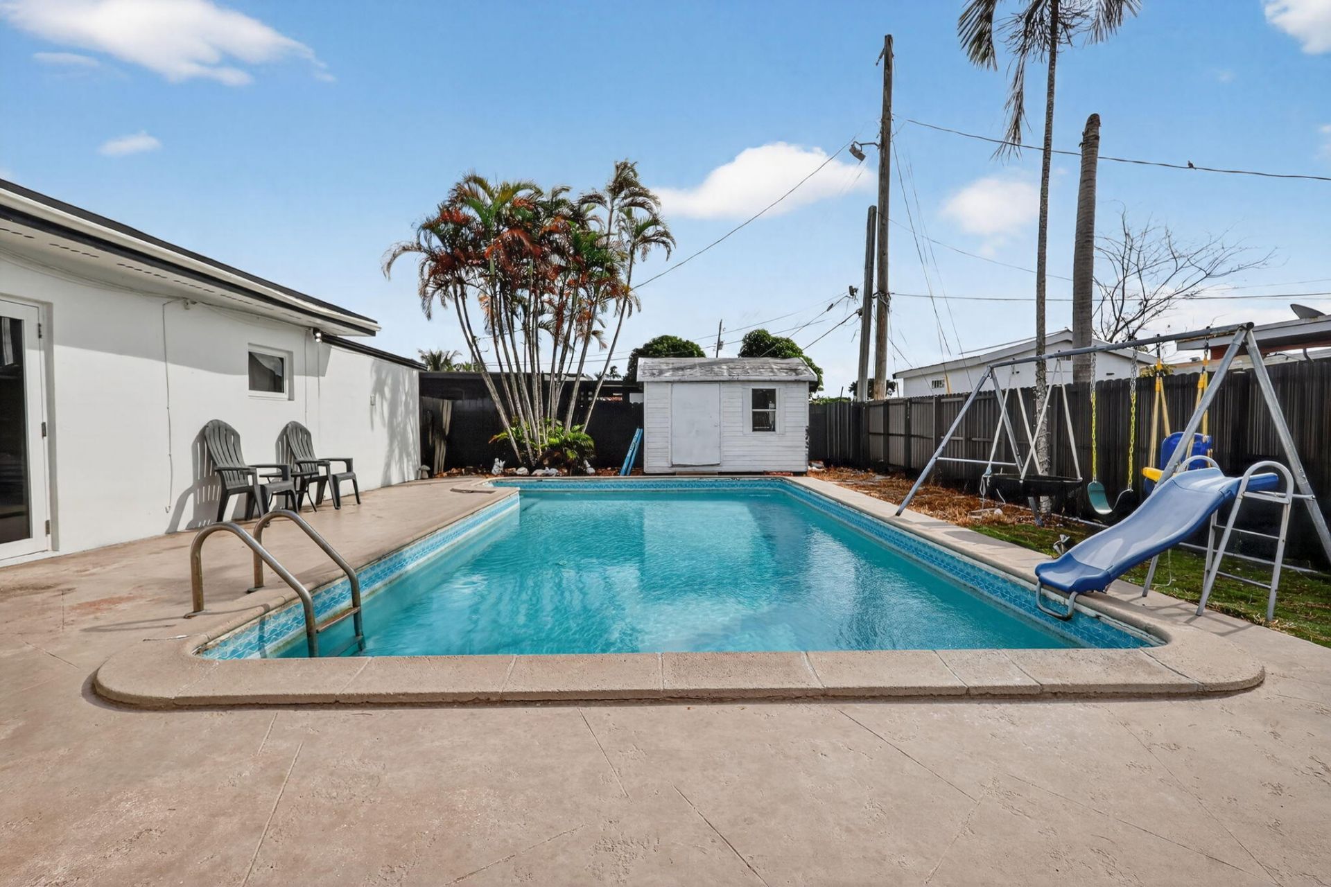 6120 NW 110th Terrace, Hialeah, FL 33012 Photo