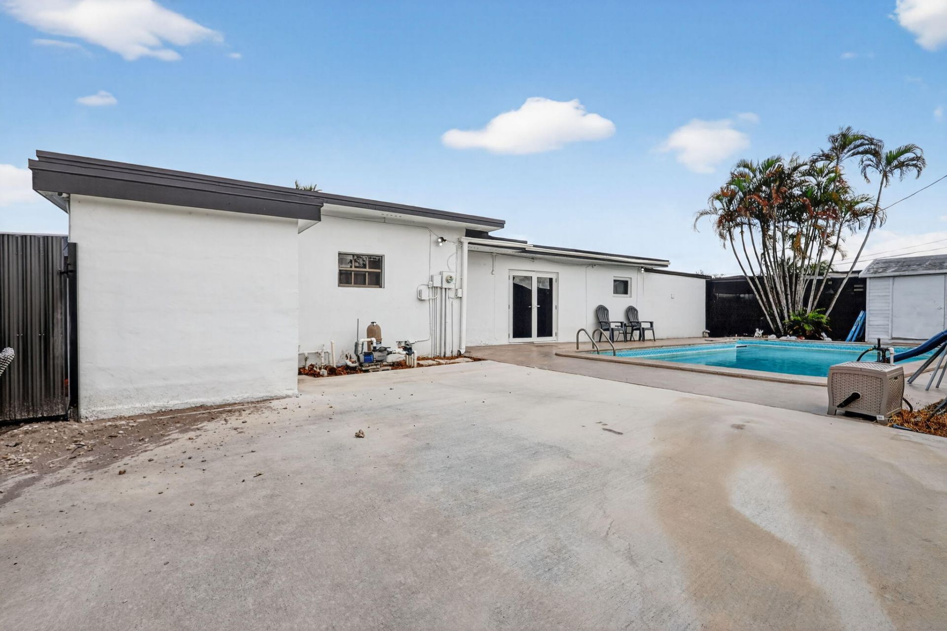 6120 NW 110th Terrace, Hialeah, FL 33012 Photo