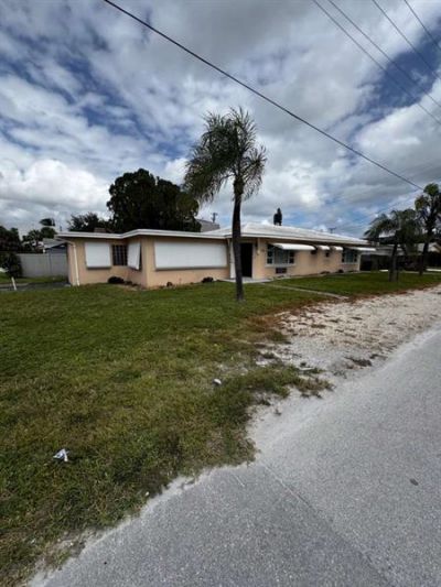 405-407 SE 23rd St, Fort Lauderdale, FL 33316 Main Photo