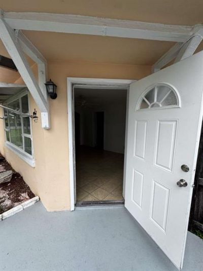 405-407 SE 23rd Street, Fort Lauderdale, FL 33316 Photo