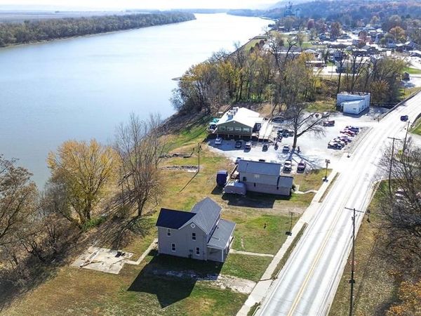 307 N Park Street, Hardin, IL 62047