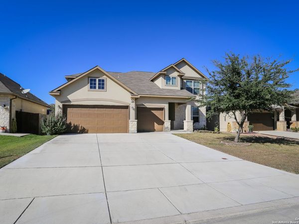 5652 Meadow View, New Braunfels, TX 78132
