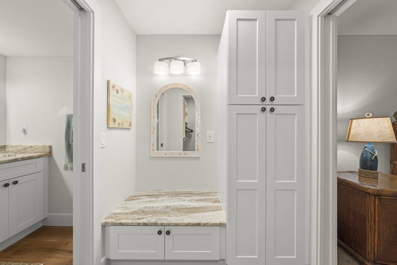 2721 W Gulf Dr, Unit 212, Sanibel, FL 33957 Photo