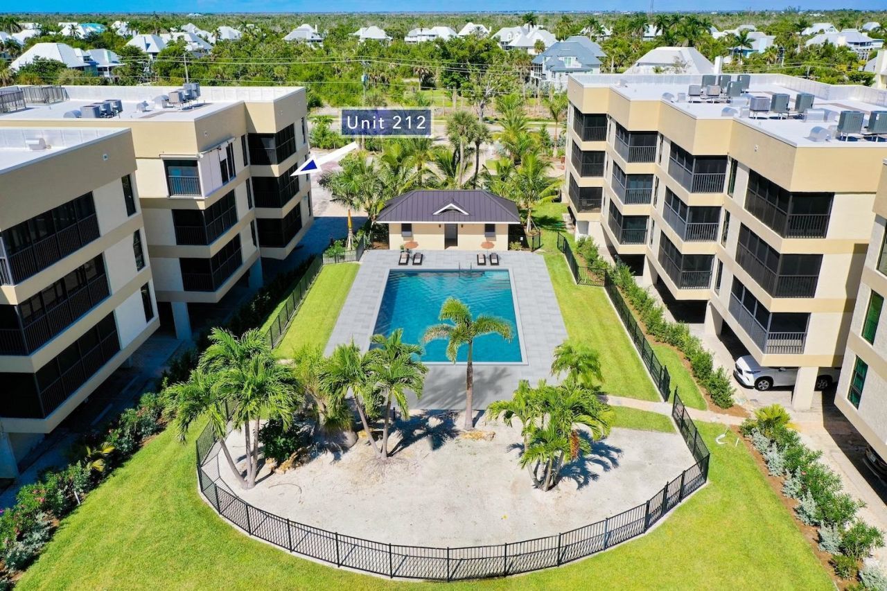 2721 W Gulf Dr, Unit 212, Sanibel, FL 33957 Photo