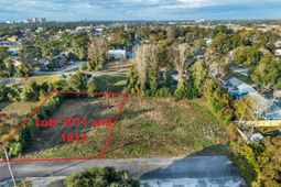 1011 30th Ave. S photo 4