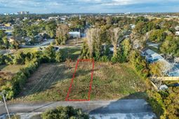 1015 30th Ave. S photo 4