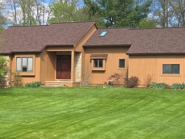 2702 Sligo Lane, Brighton, MI 48114