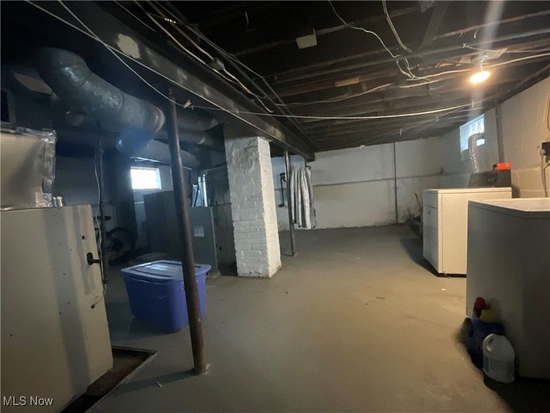 7918 Goodman Avenue, Cleveland, OH 44105 Photo 13