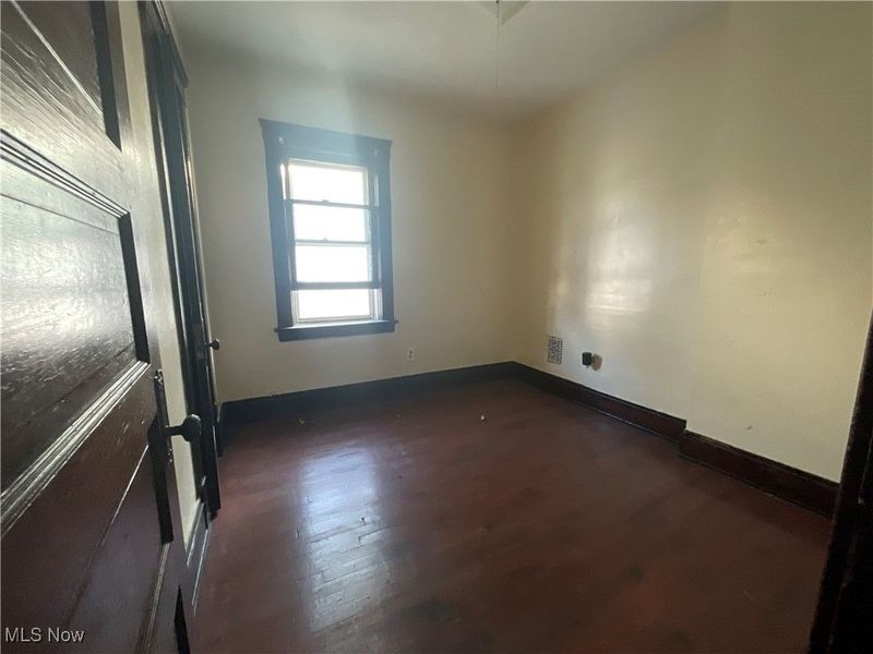 7918 Goodman Avenue, Cleveland, OH 44105 Photo 5