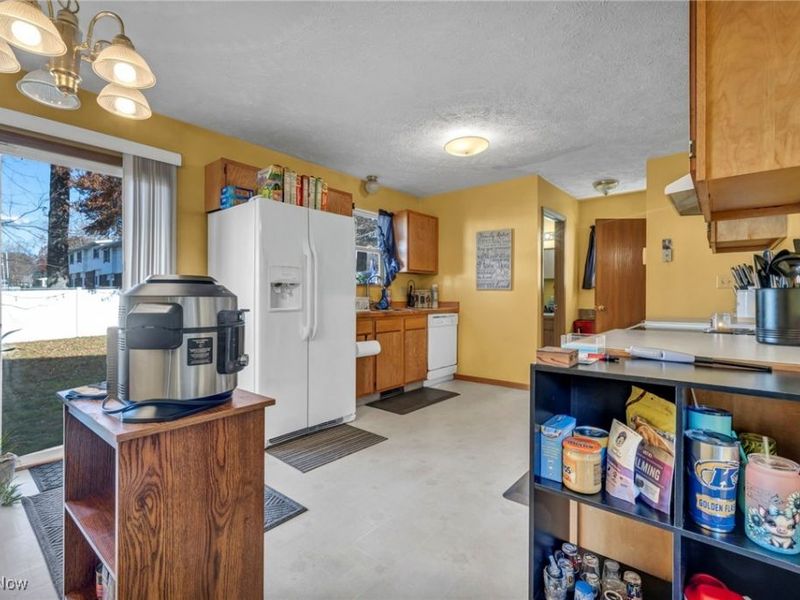 967 Russell Avenue, Akron, OH 44307 Photo 11