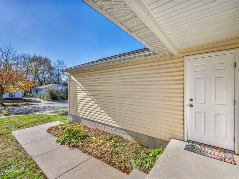 967 Russell Avenue, Akron, OH 44307 Photo 7