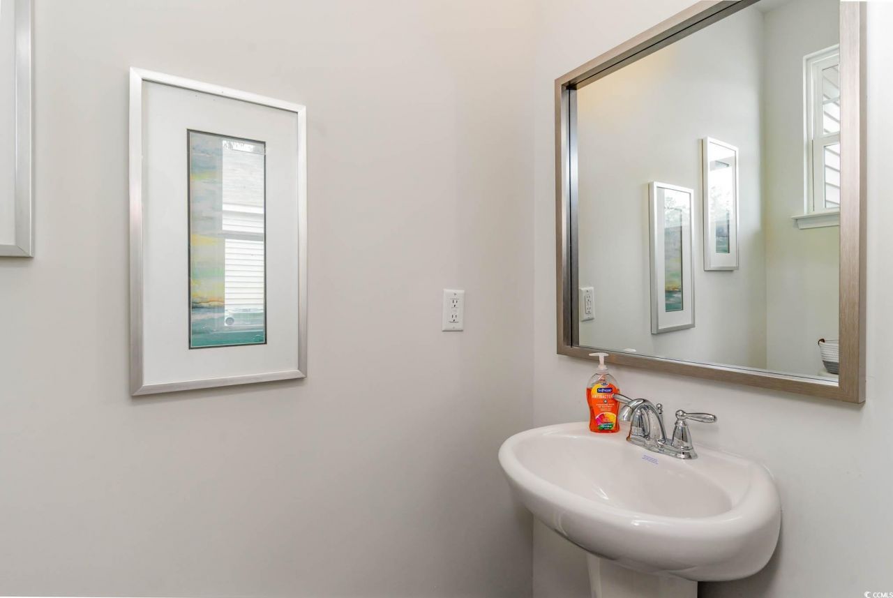 5107 Yellowstone Dr. Photo 3