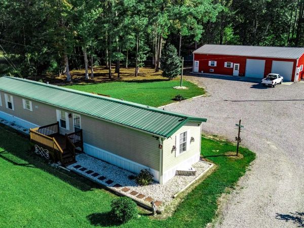 1304 Oscar Rd., Little River, SC 29566