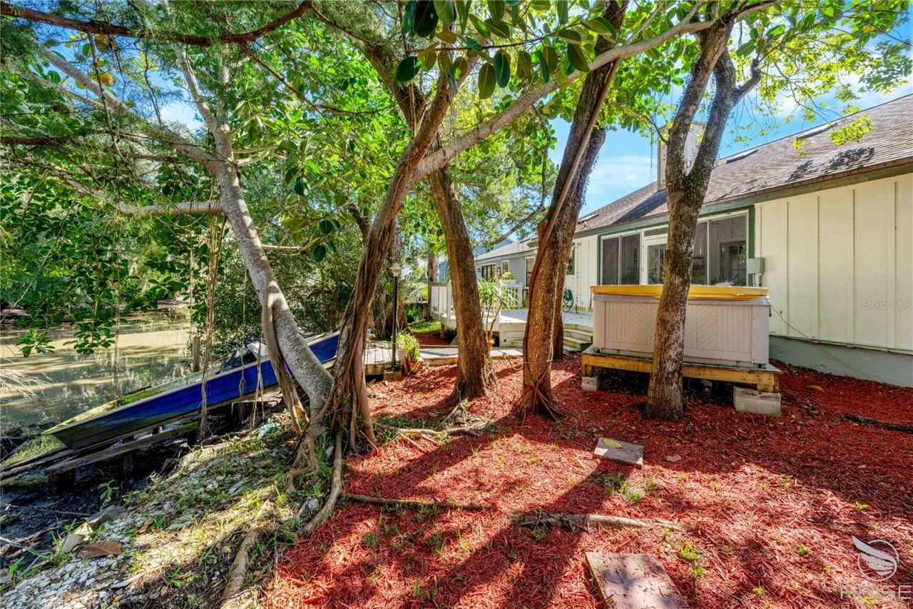 734 Pine Shores Circle, New Smyrna Beach, FL 32168 Photo