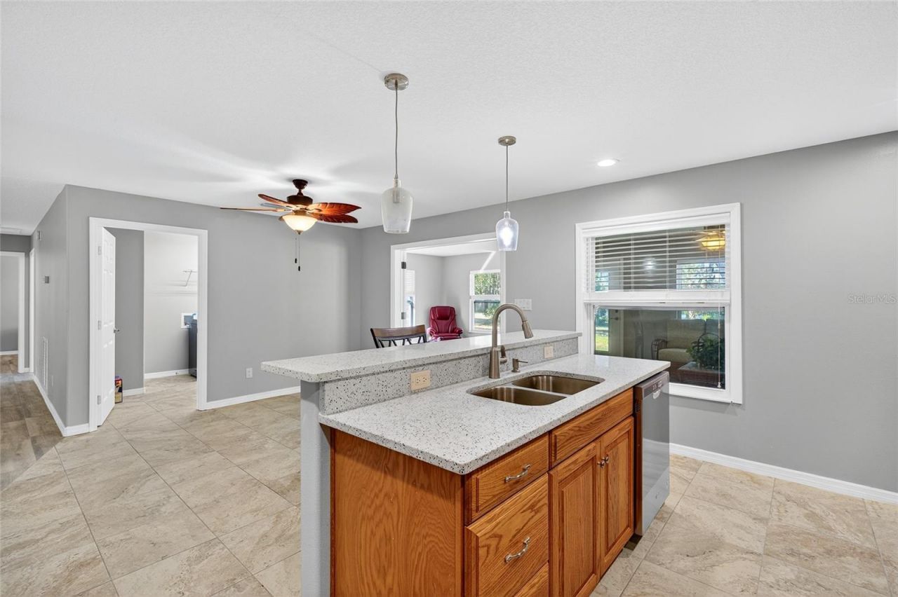 201 N West Street, Interlachen, FL 32148 Photo