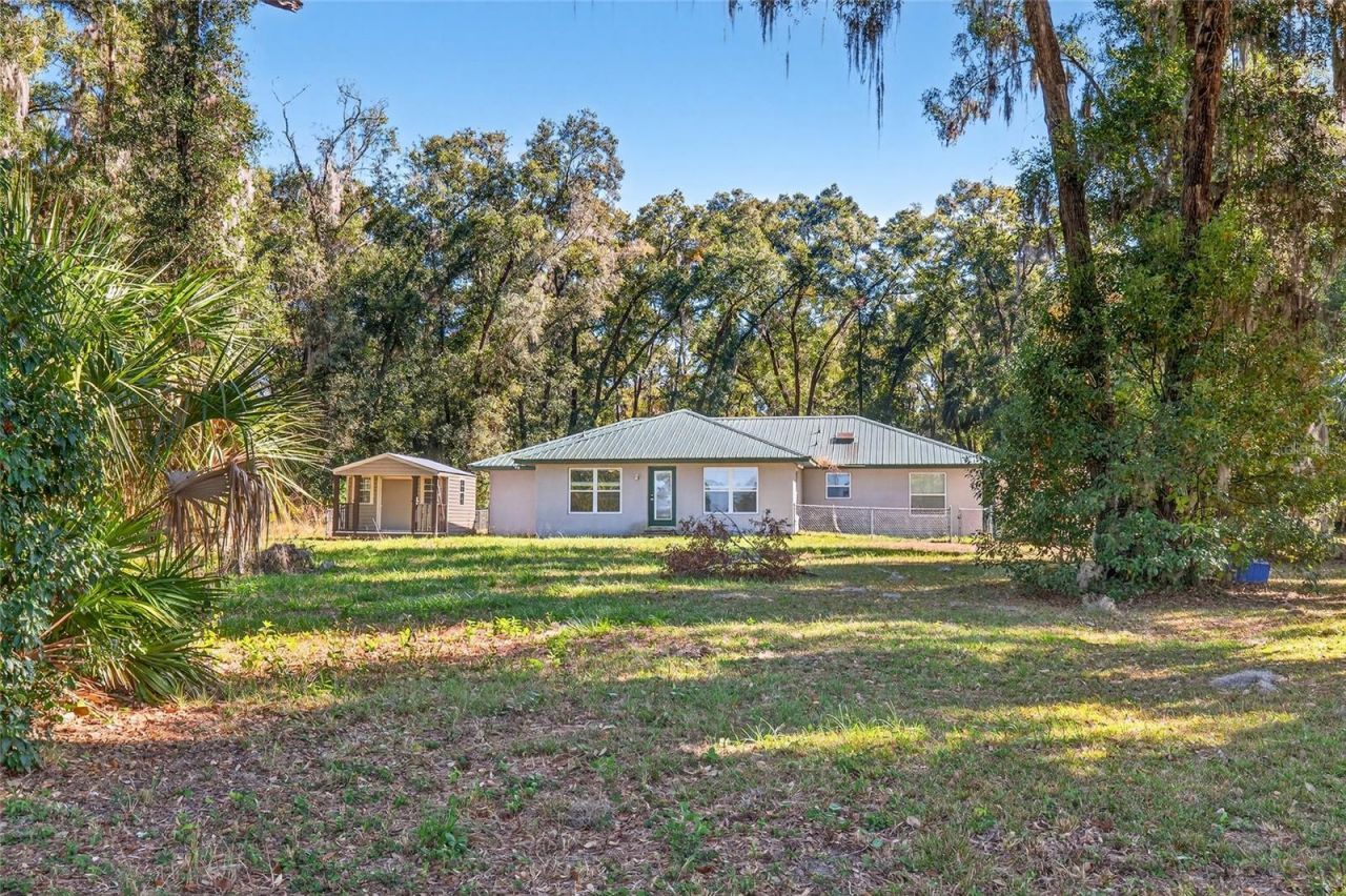 201 N West Street, Interlachen, FL 32148 Photo