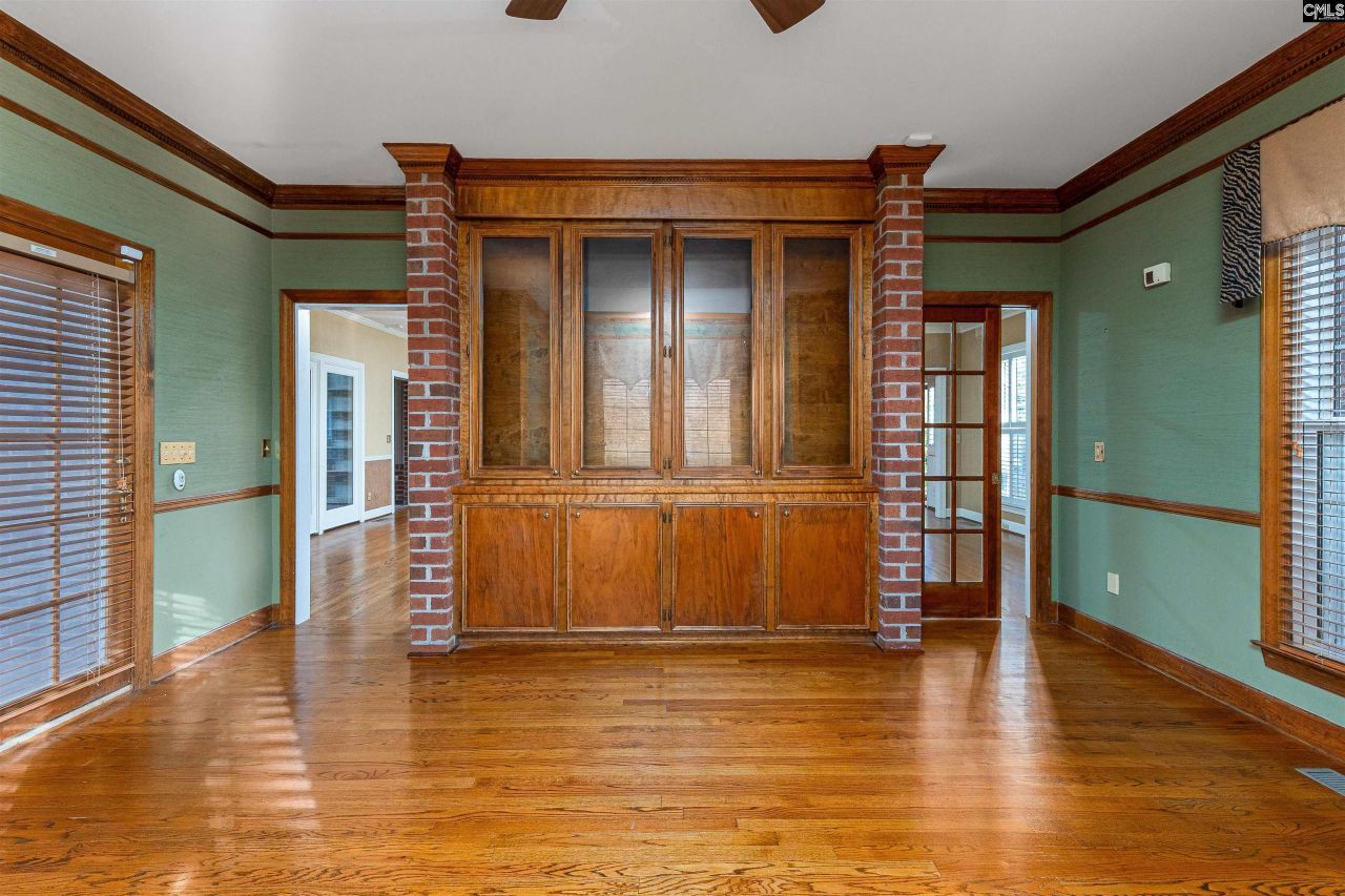 129 Steeplechase S Road Photo 6