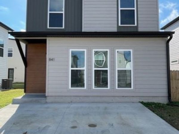 841 Massachusetts Avenue, Bentonville, AR 72713