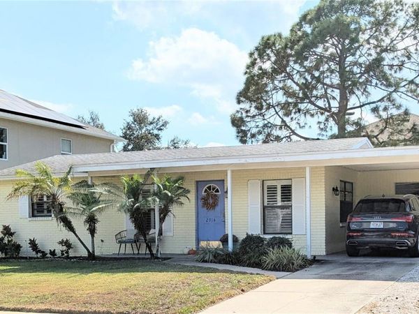 2914 TRUDY LANE, TAMPA, FL 33611