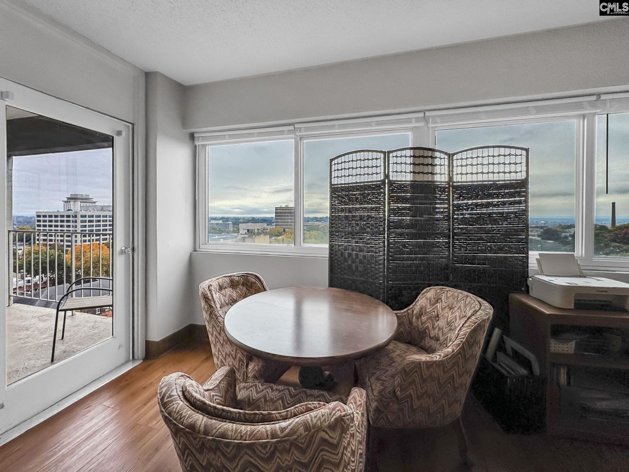 1520 Senate St Photo 19