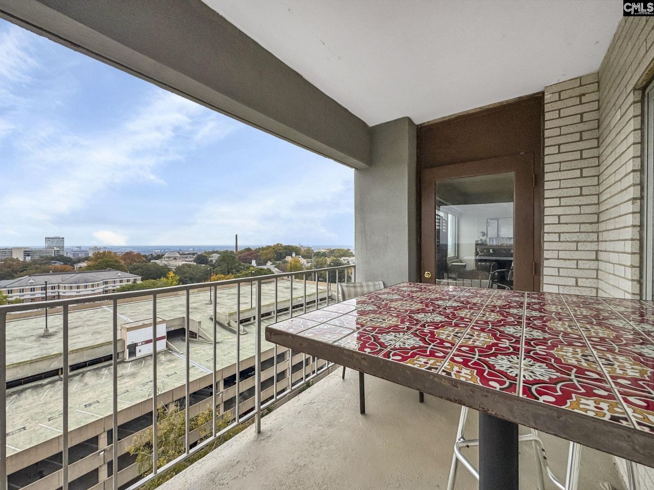 1520 Senate St Photo 22