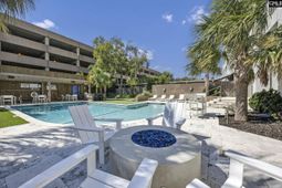 1520 Senate St photo 4