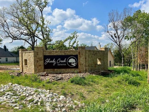 1031 Meadow Wood Terrace, Azle, TX 76020