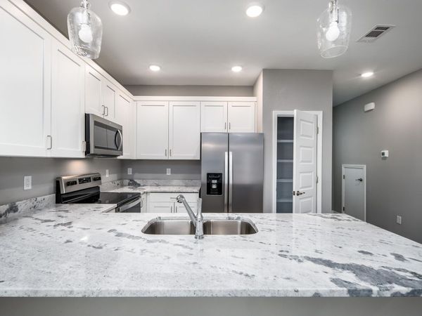 959 Skylark Road, Mary Esther, FL 32569