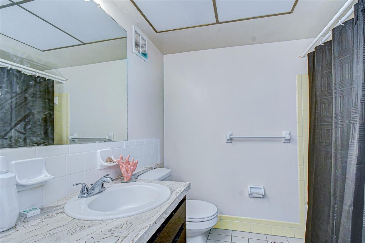 5155 9th Avenue N, Unit 205, Saint Petersburg, FL 33710 Photo