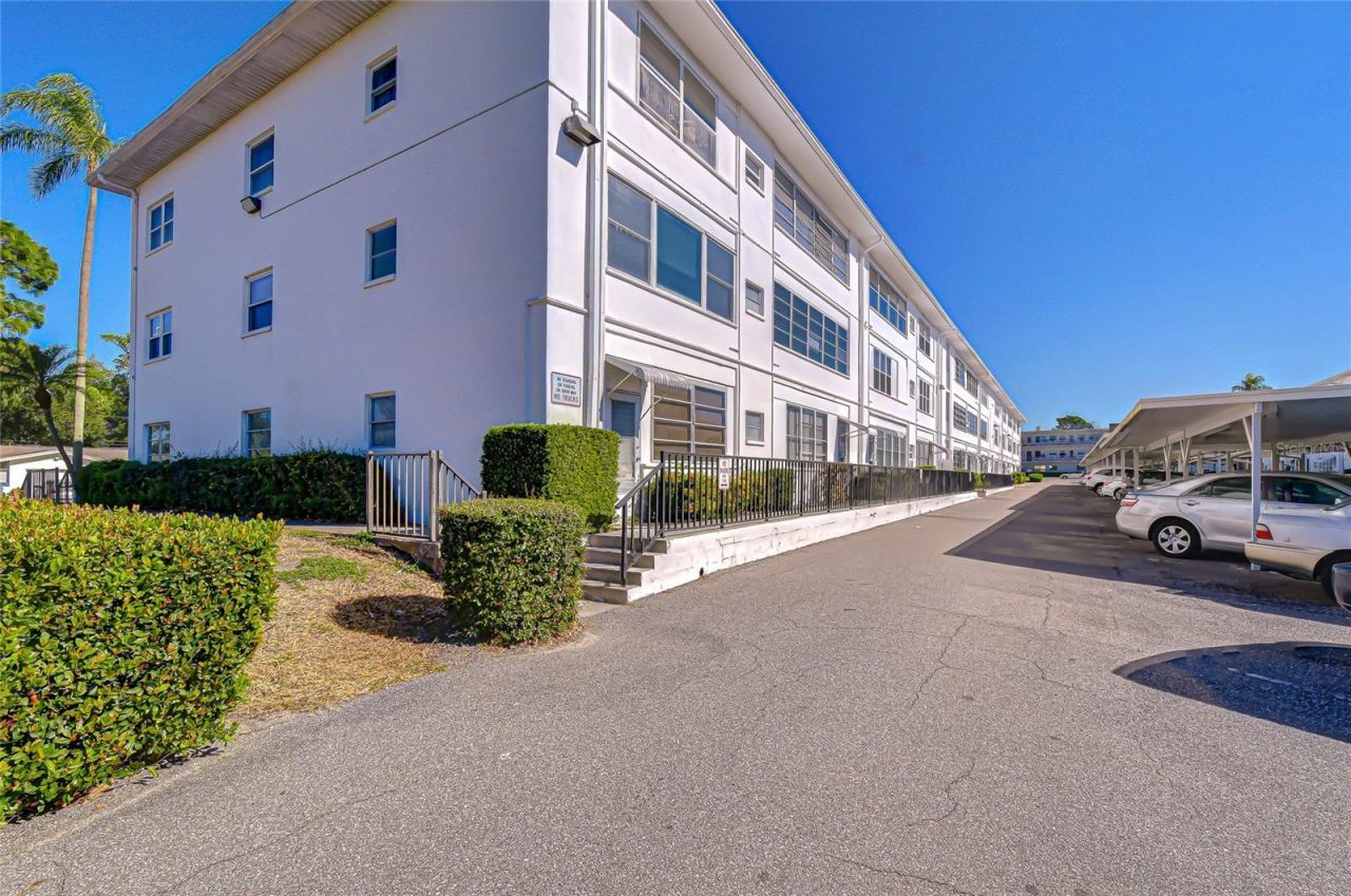 5155 9th Avenue N, Unit 205, Saint Petersburg, FL 33710 Photo