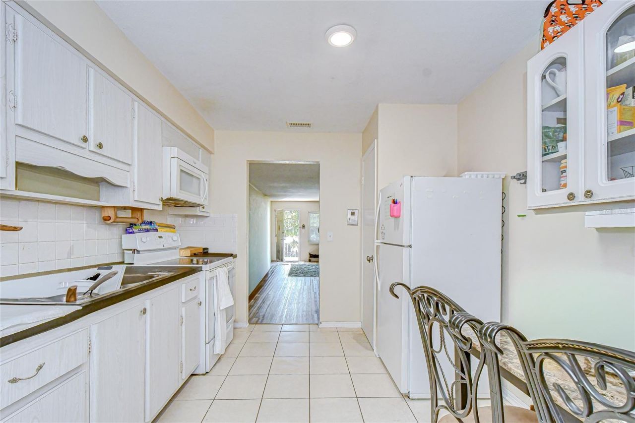 5155 9th Avenue N, Unit 205, Saint Petersburg, FL 33710 Photo