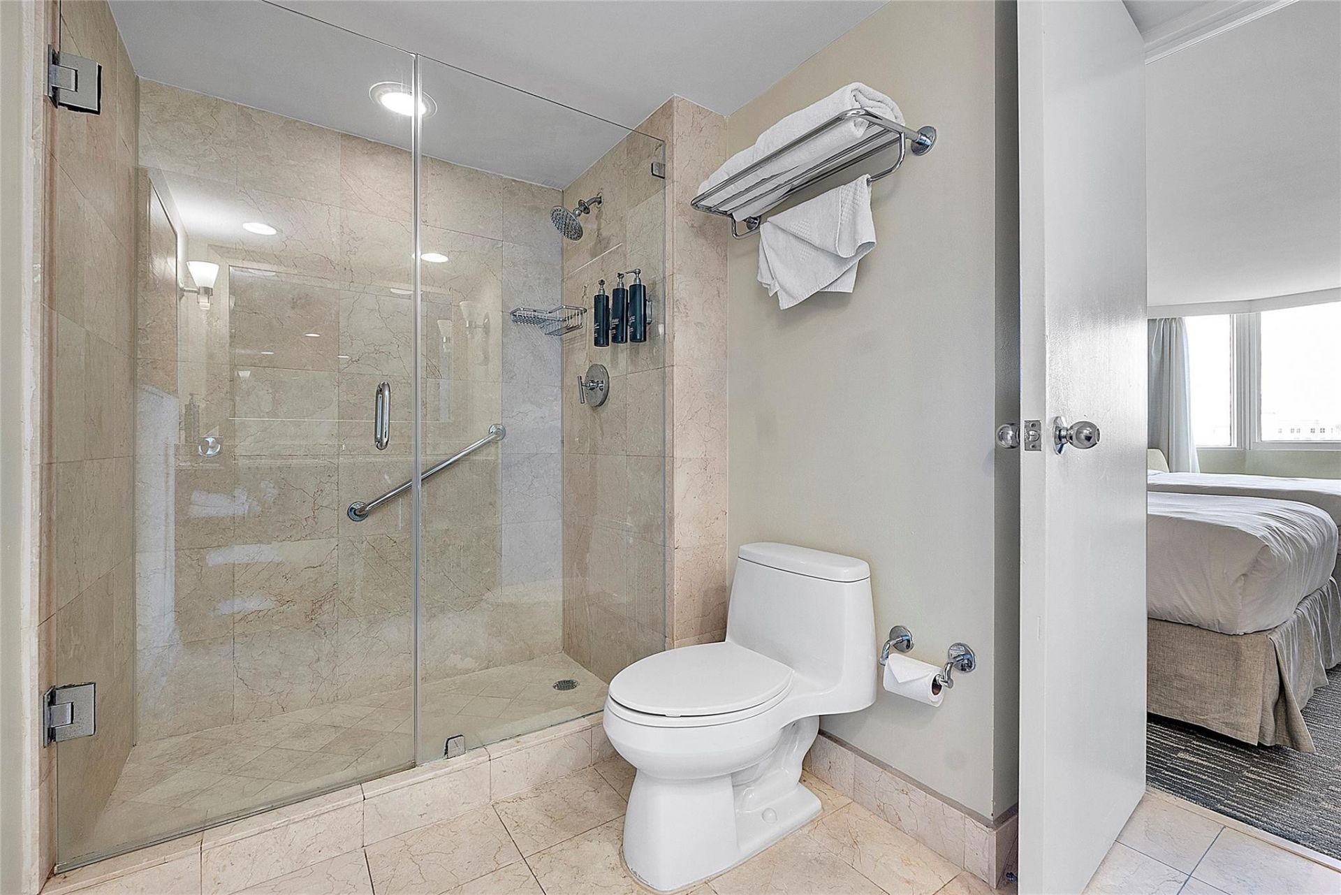 2670 E Sunrise Boulevard, Unit 1115, Fort Lauderdale, FL 33304 Photo