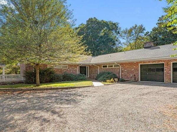 41 Raleigh Drive, KILMARNOCK, VA 22482