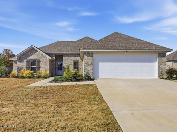301 Jasmine Cove, Brandon, MS 39042