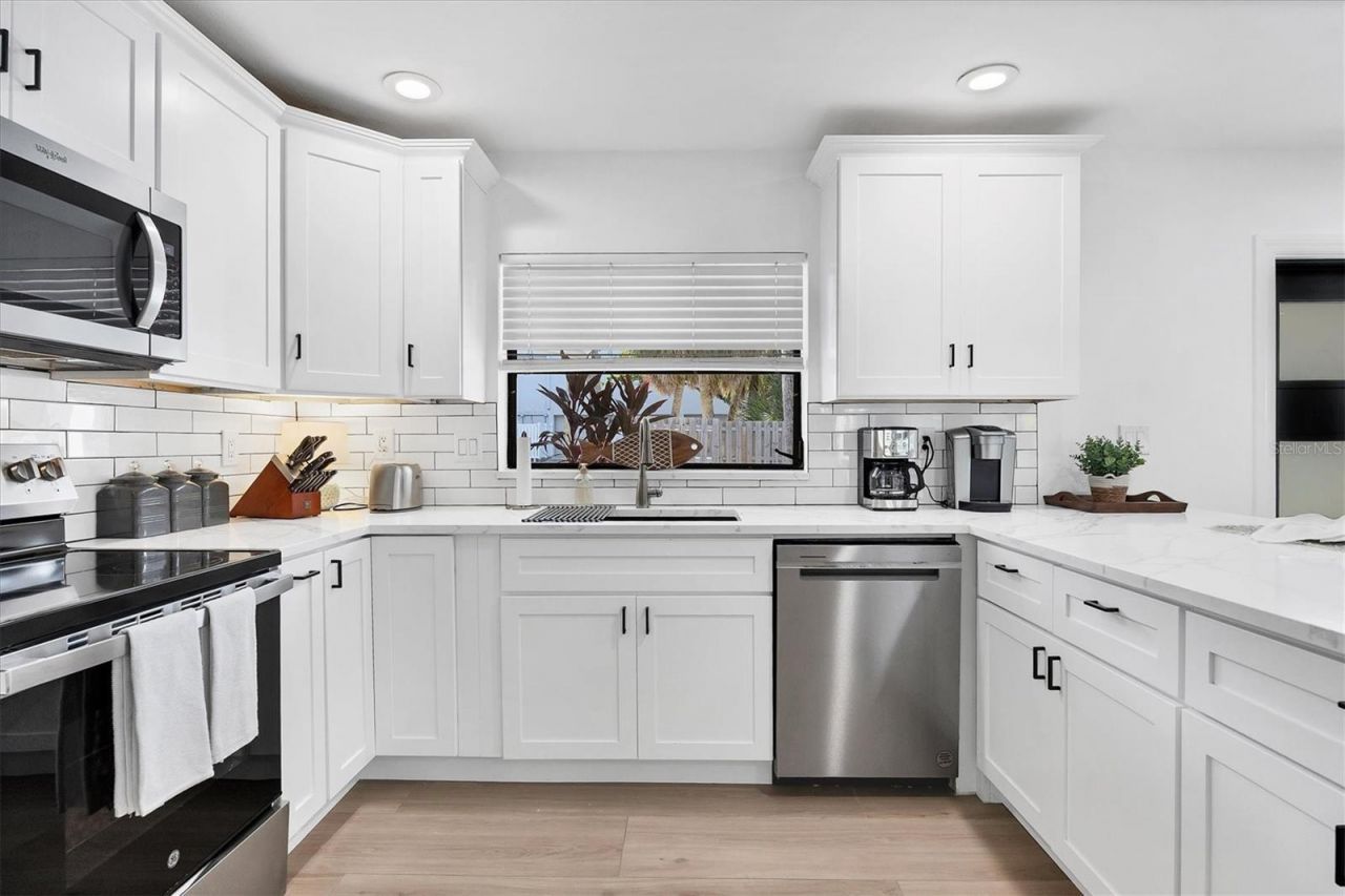 445 Reid Street, Sarasota, FL 34242 Photo