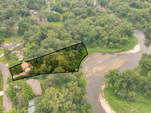 2645 Riverside Lane NE, Rochester, MN 55906