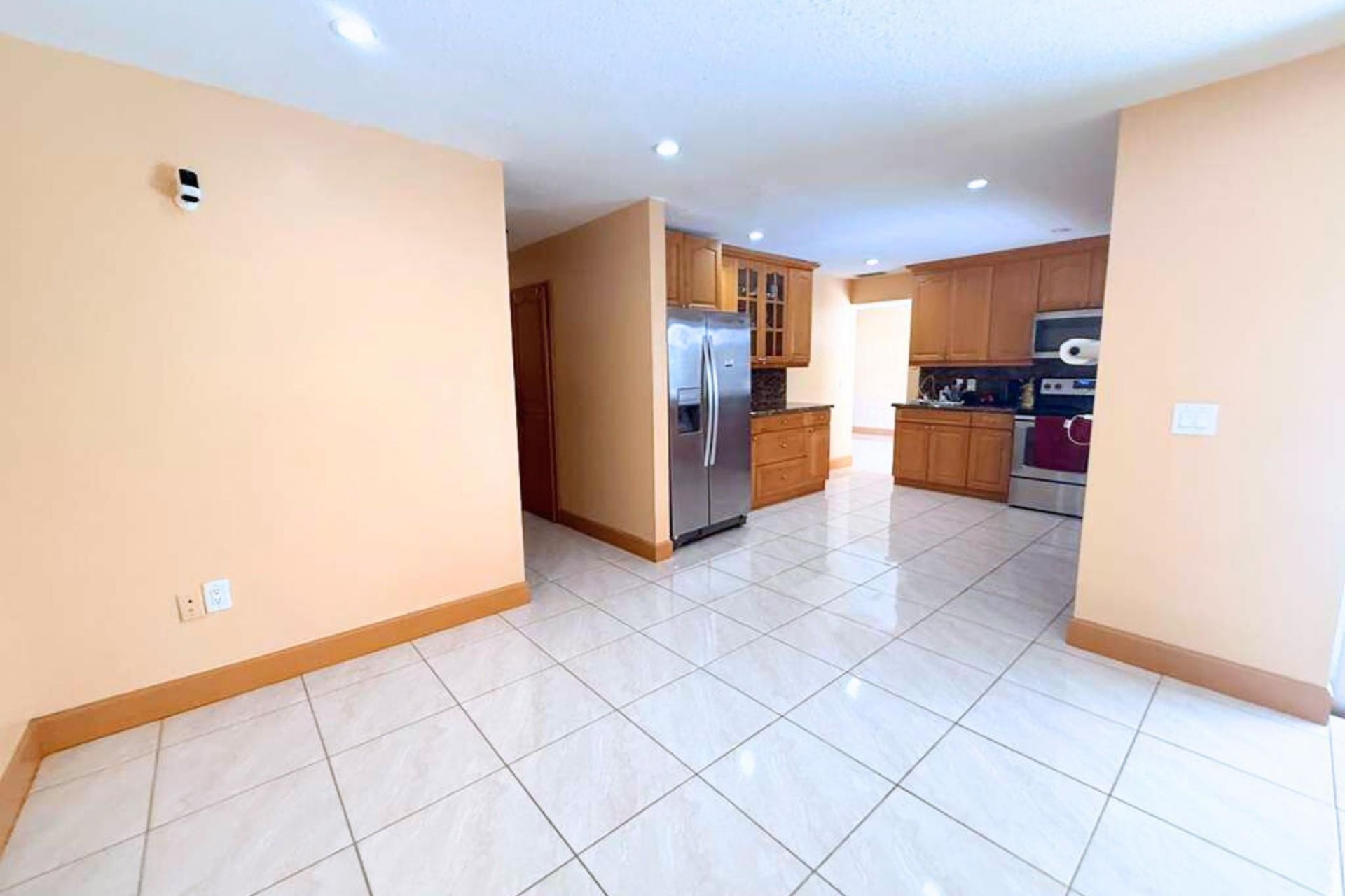 8800 NW 3 Street, Pembroke Pines, FL 33024 Photo