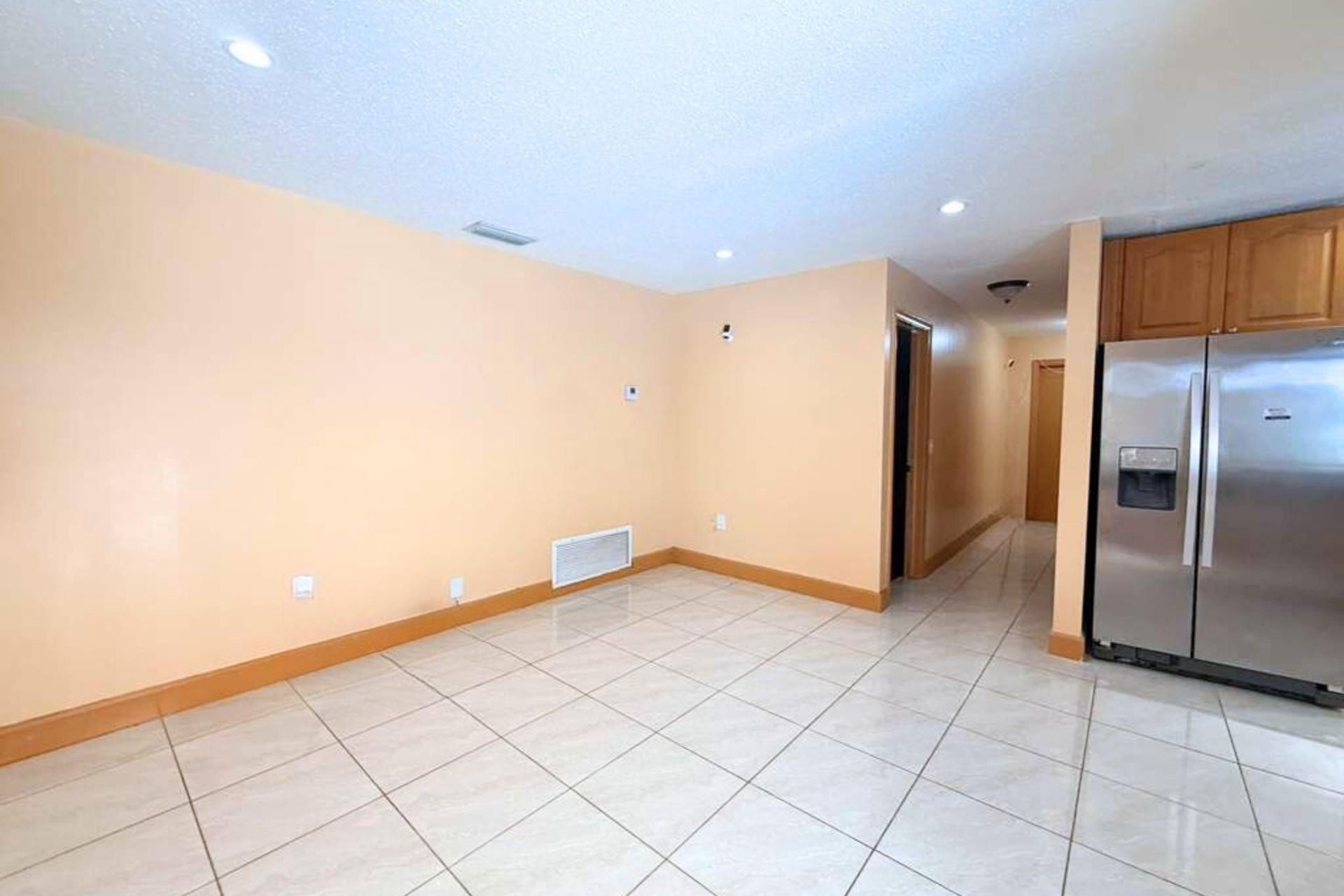 8800 NW 3 Street, Pembroke Pines, FL 33024 Photo