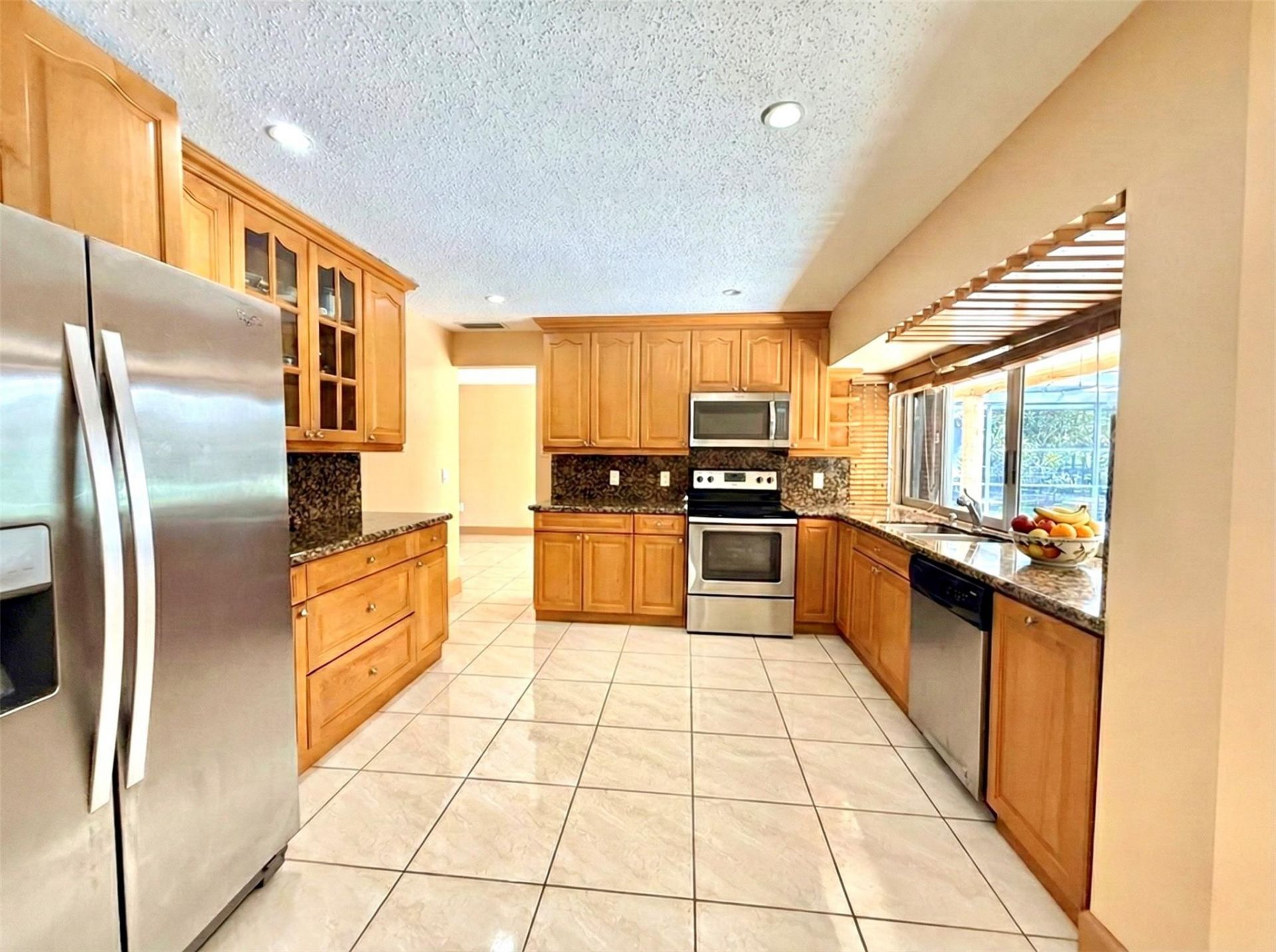 8800 NW 3 Street, Pembroke Pines, FL 33024 Photo