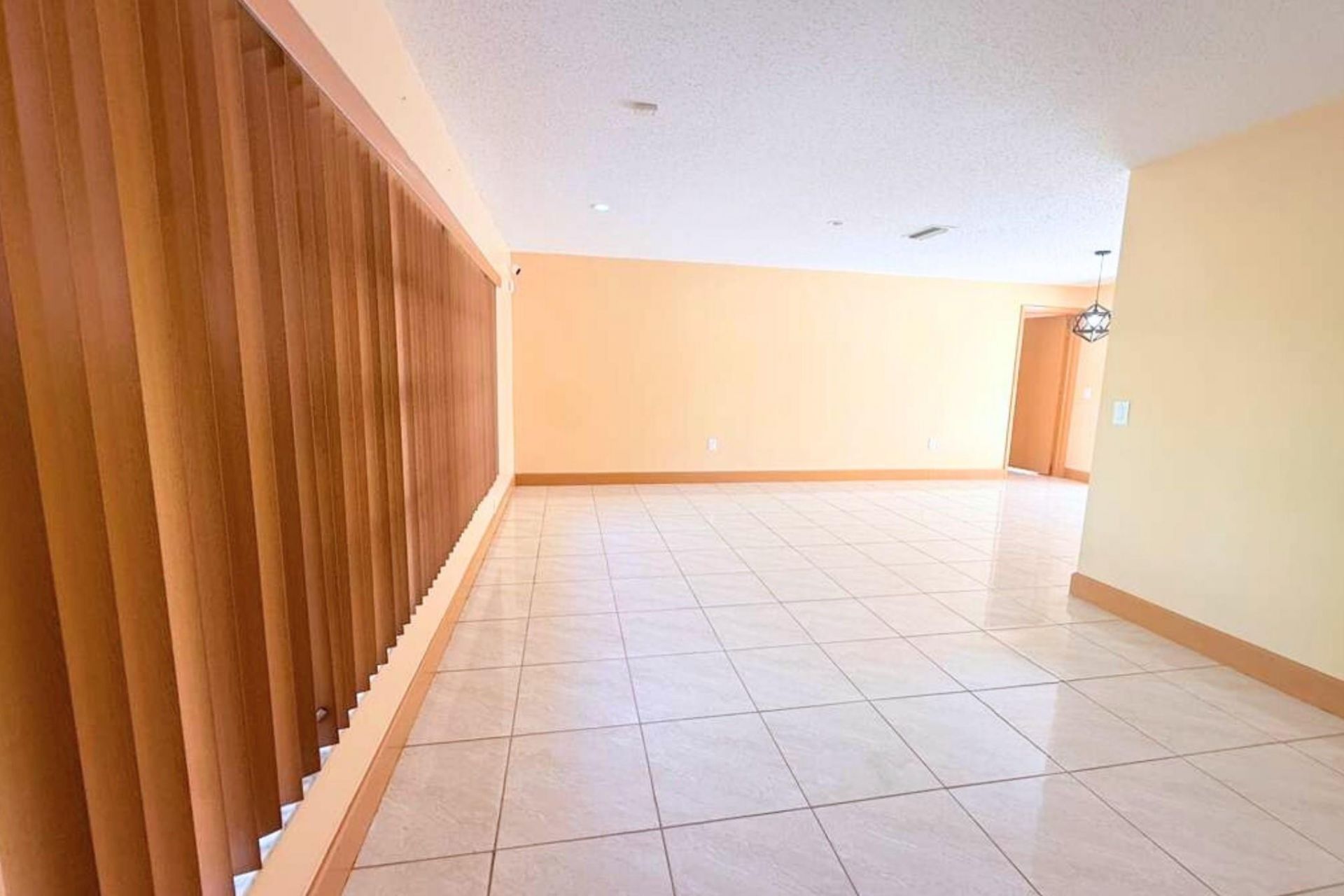 8800 NW 3 Street, Pembroke Pines, FL 33024 Photo